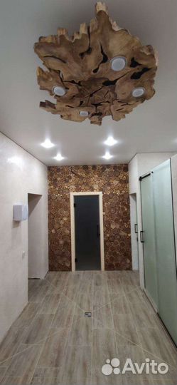 Панно из спилов дерева