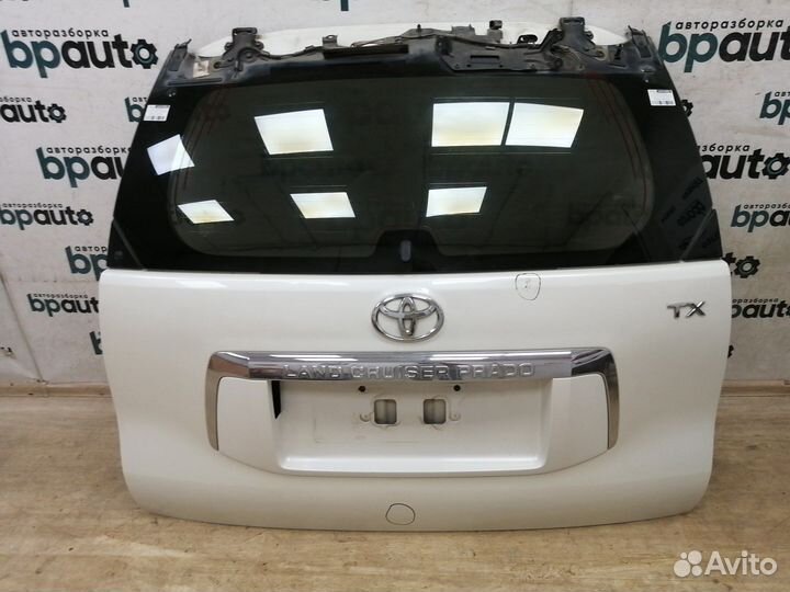 Крышка багажника 67005-60F50