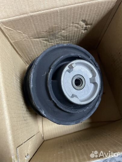 Подушка двигателя m112