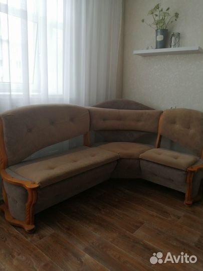 Кухонный уголок со столом бу