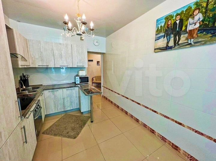 2-к. квартира, 79 м², 4/9 эт.