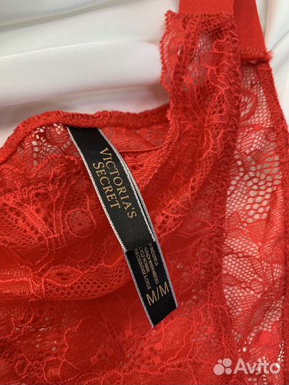 Кружевные трусы Victoria's Secret со стразами