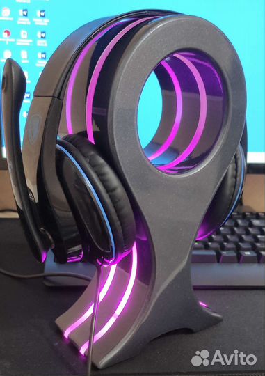 Подставка для наушников