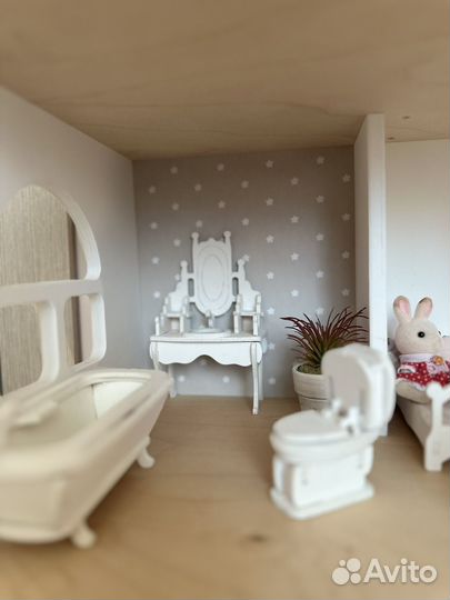 Домик кукольный