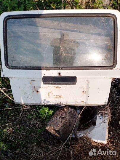 Дверь задняя ваз 2104