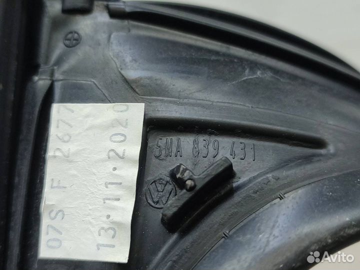 Направляющая стекла двери задняя левая Volkswagen