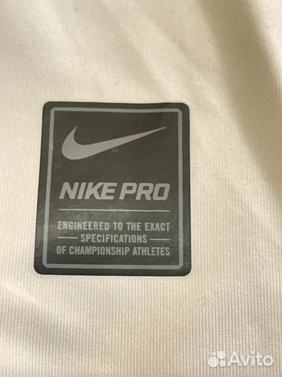 Футболка белая Nike PRO