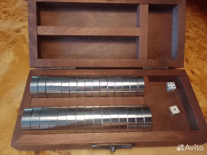 Фишки для нард в футляре. Подарочный набор