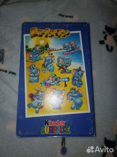 Коллекция киндер Слоны на пляже