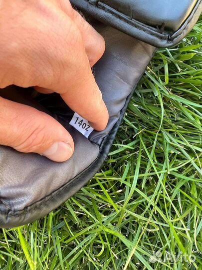 Боксерские перчатки Everlast новые