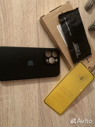 Чехел на iPhone 13 про
