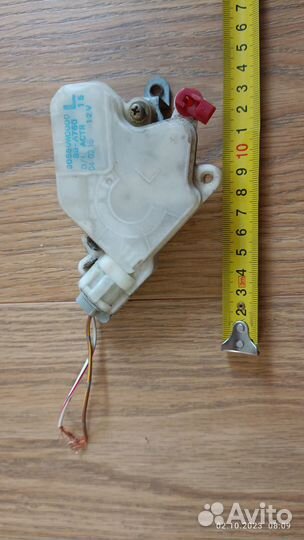 Электрозамок багажника