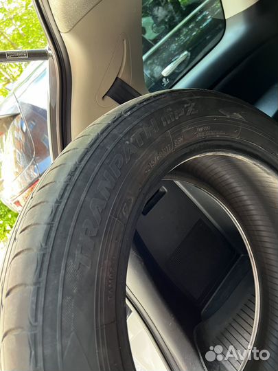 Toyo Tranpath MPZ 215/60 R17 96H