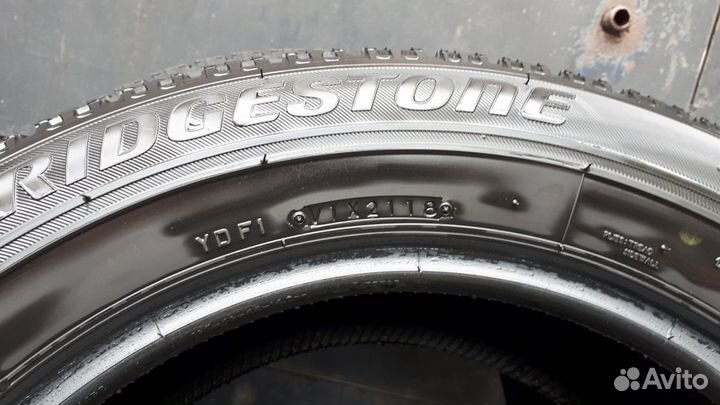 Bridgestone Blizzak VRX 235/60 R16 95S