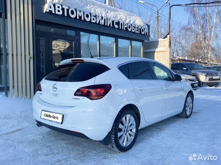 Opel Astra 1.4 МТ, 2011, 152 000 км