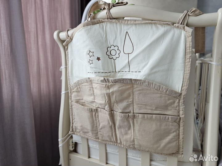 Органайзер на детскую кроватку