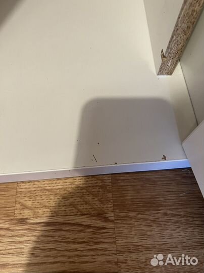 Компьютерный стол IKEA micke