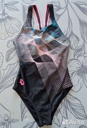 Купальник arena