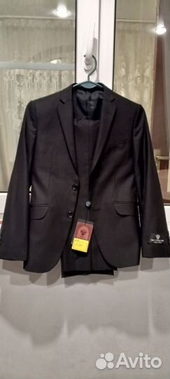 Костюм школьный