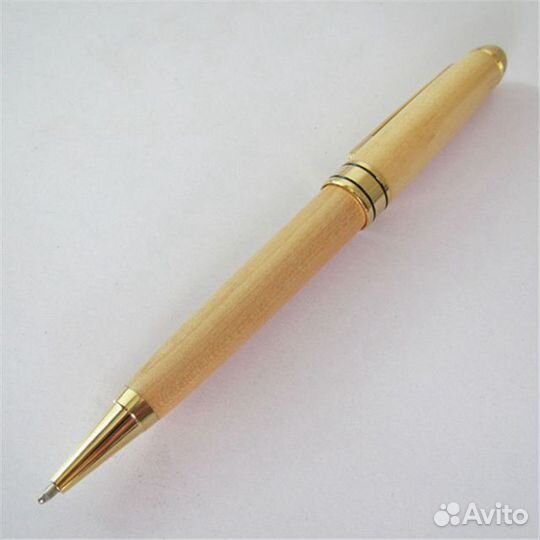 Деревянная ручка с гравировкой