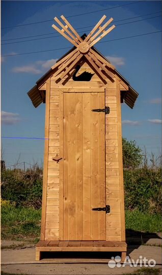 Уличный туалет с установкой SKU004