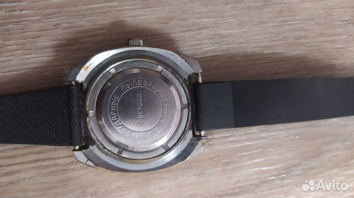 Наручные часы Заря и poljot