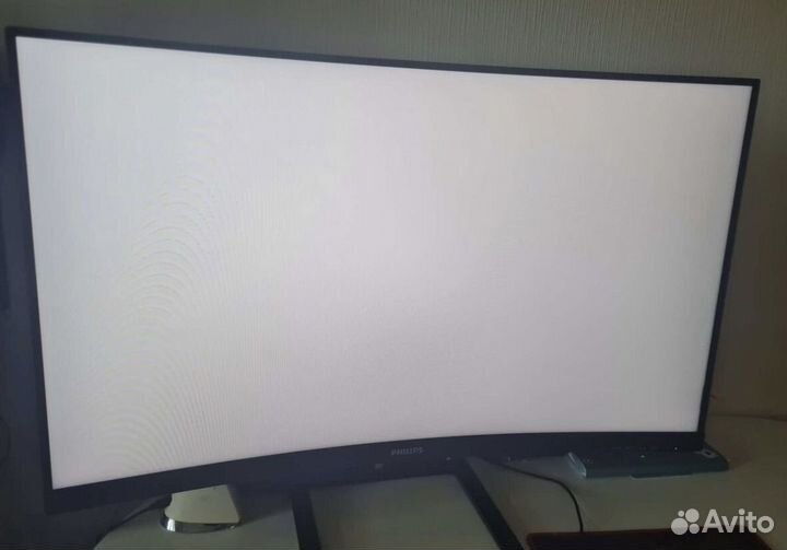 Монитор philips 32 изогнутый