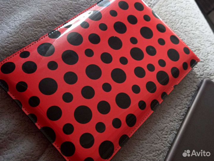 Красивый чехол для планшета