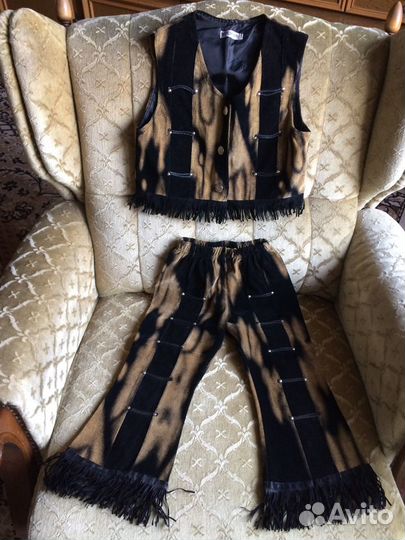 Костюм вельветовый жилетка брюки для девочки 4-5 л