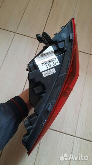 Задний левый фонарь skoda a8