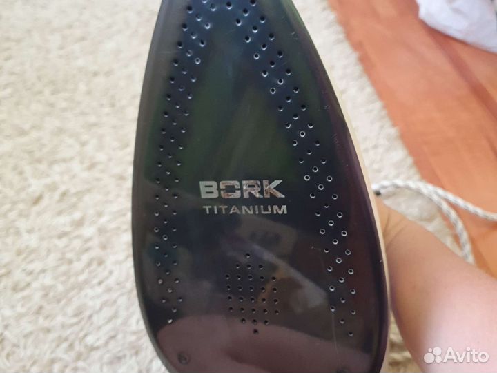 Утюг Bork