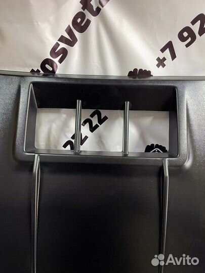 Лада Ваз Niva накладка на капот Magnum