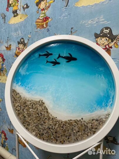 Прикроватный столик