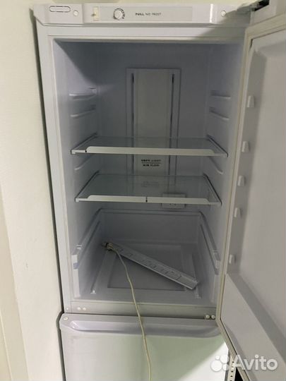 Холодильник Бирюса на запчасти или ремонт