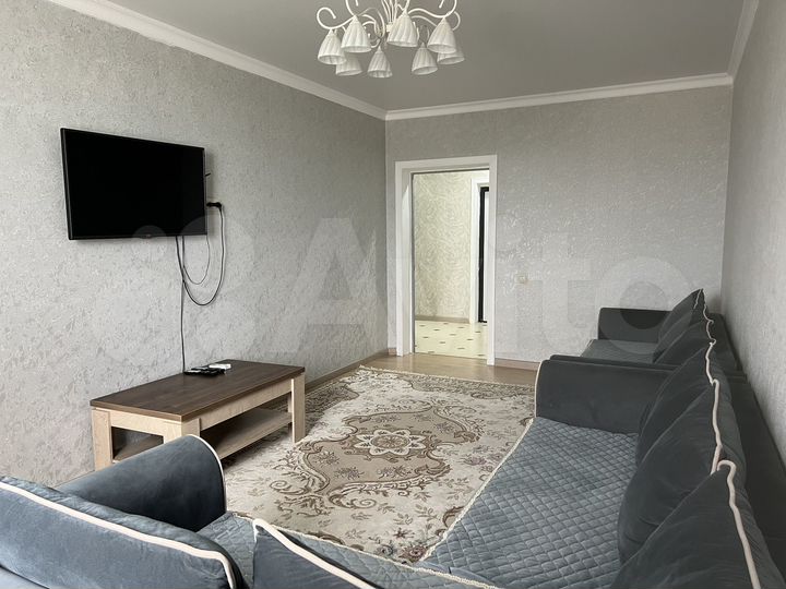 2-к. квартира, 75,9 м², 3/10 эт.