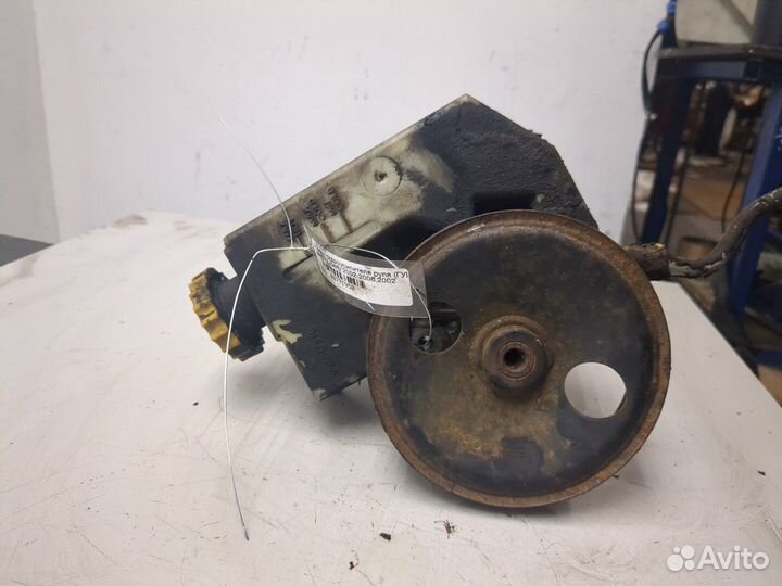 Гур Jeep Liberty, 2002