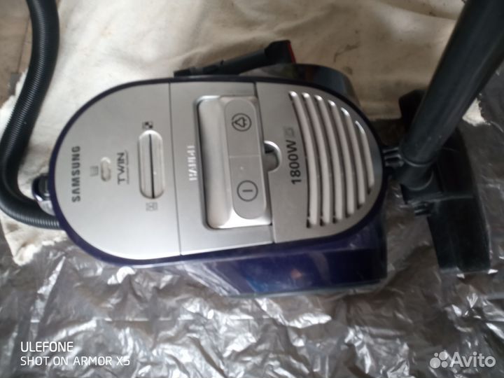 Пылесос Samsung 1800w