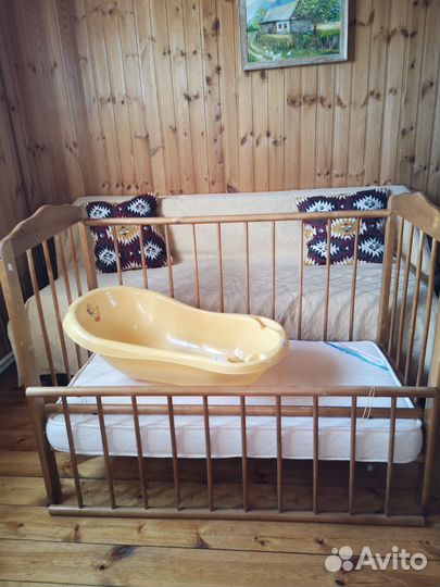 Детская кровать с матрасом 120 60 ванночкой