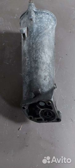 Корпус масляного фильтра на Mercedes W210
