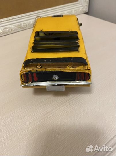 Модель автомобиля