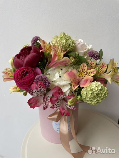 Коробки с цветами