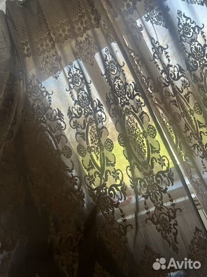 Тюль по полтора метра 4 куска на кольцах при