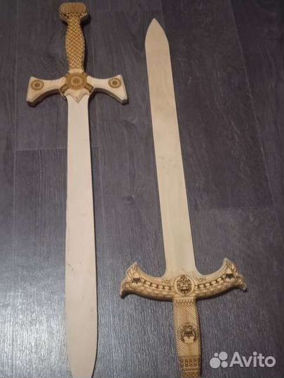 Меч из дерева