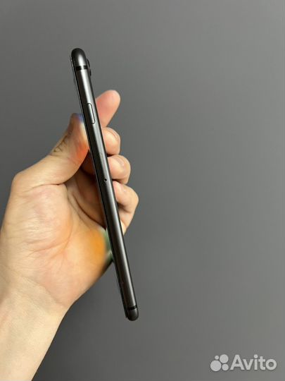 iPhone 8 Plus, 64 ГБ