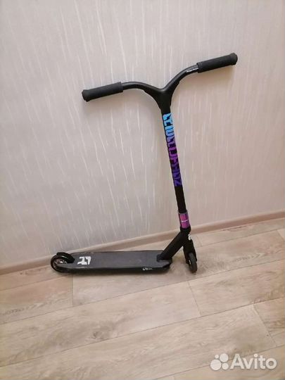 Трюковой самокат reaction stunt 3.0