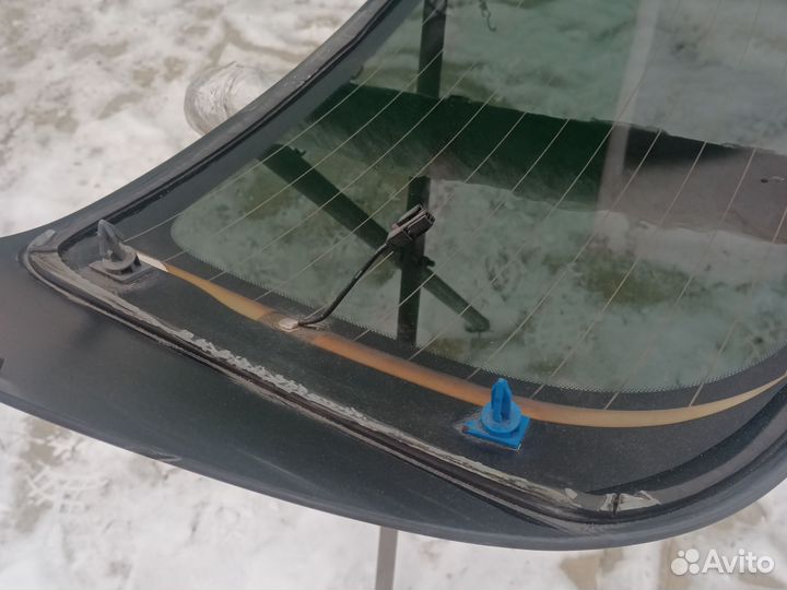 Стекло багажника Opel Mokka