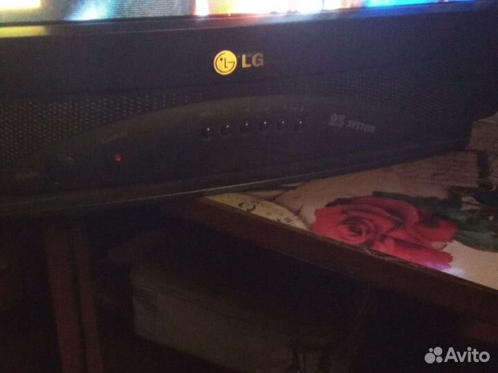 Телевизор lg cf-21f30k