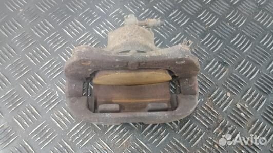 Суппорт тормозной передний правый opel mokka (7AG18N701)