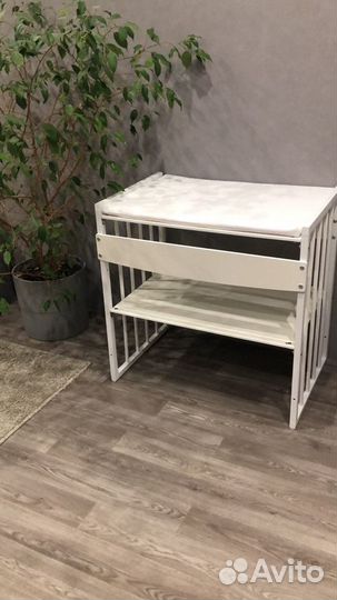 Детская кроватка с маятником круглая