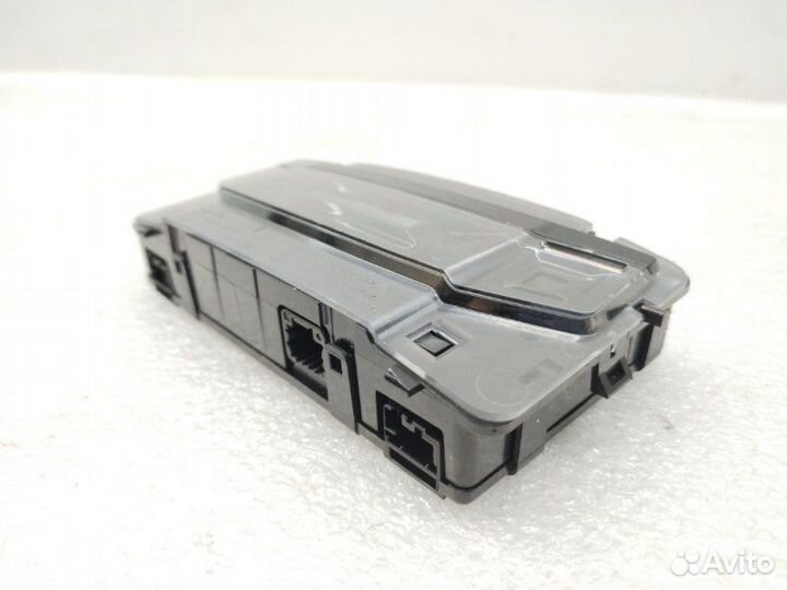 Плафон подсветки салона Peugeot 508 II 2019